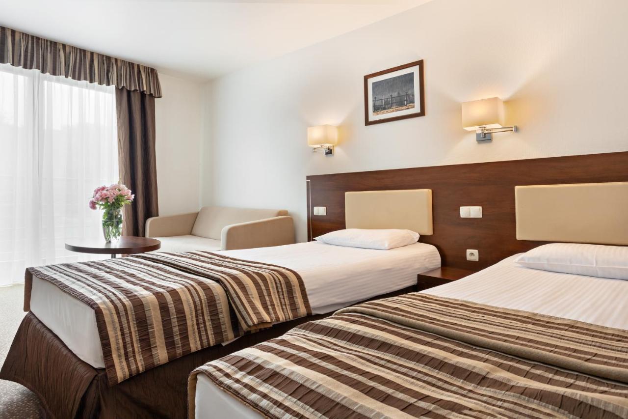 אוסטראון Hotel Olympic Spa & Wellness מראה חיצוני תמונה