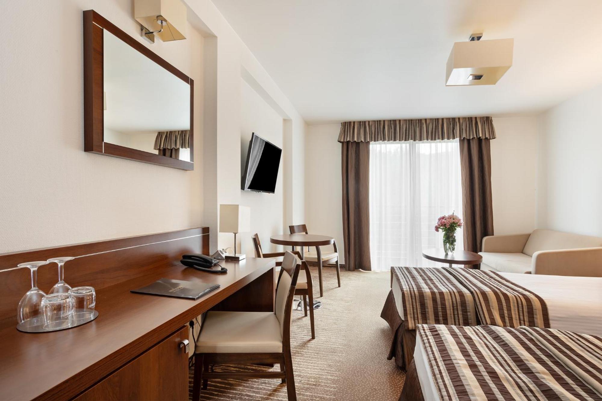 אוסטראון Hotel Olympic Spa & Wellness חדר תמונה
