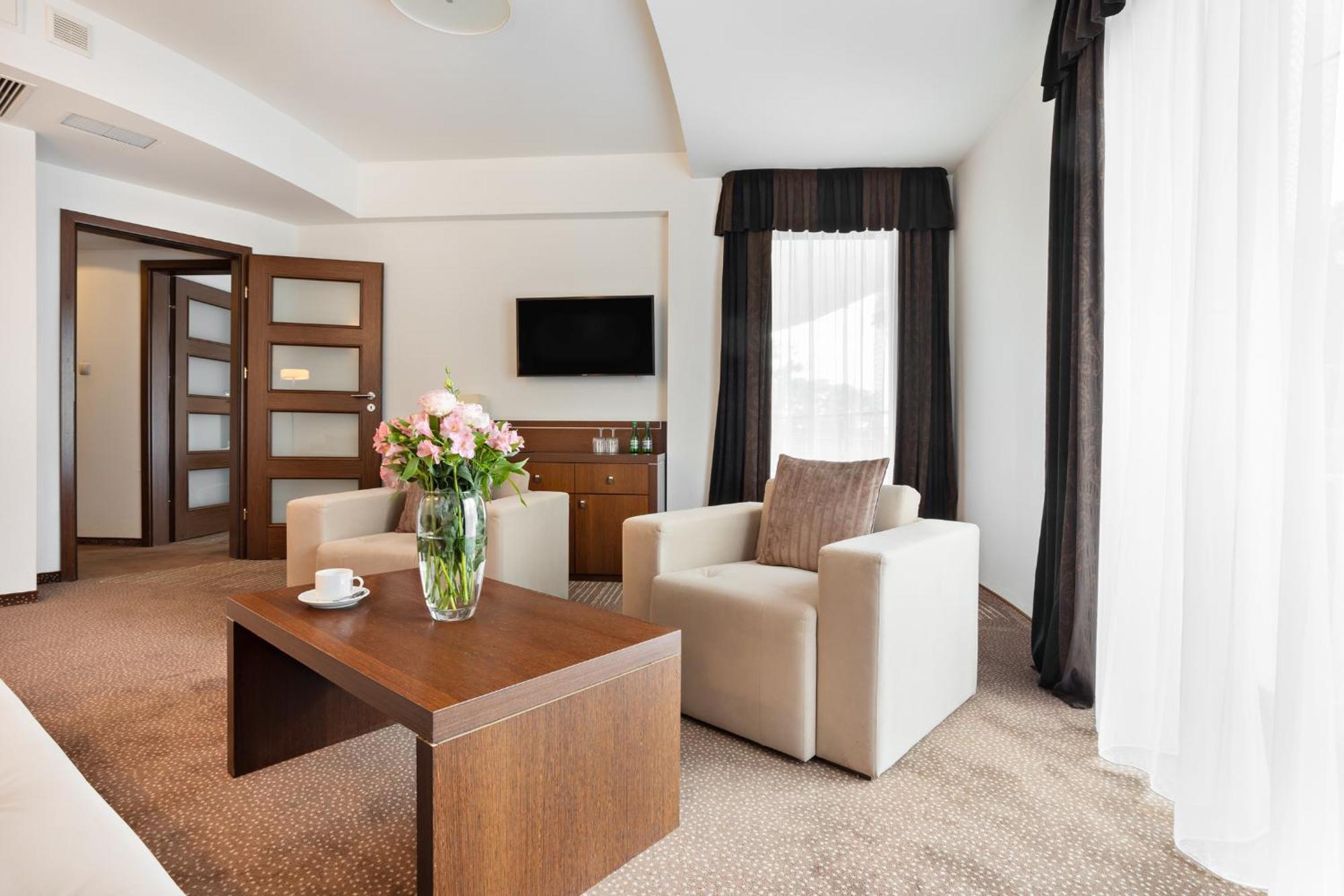 אוסטראון Hotel Olympic Spa & Wellness חדר תמונה