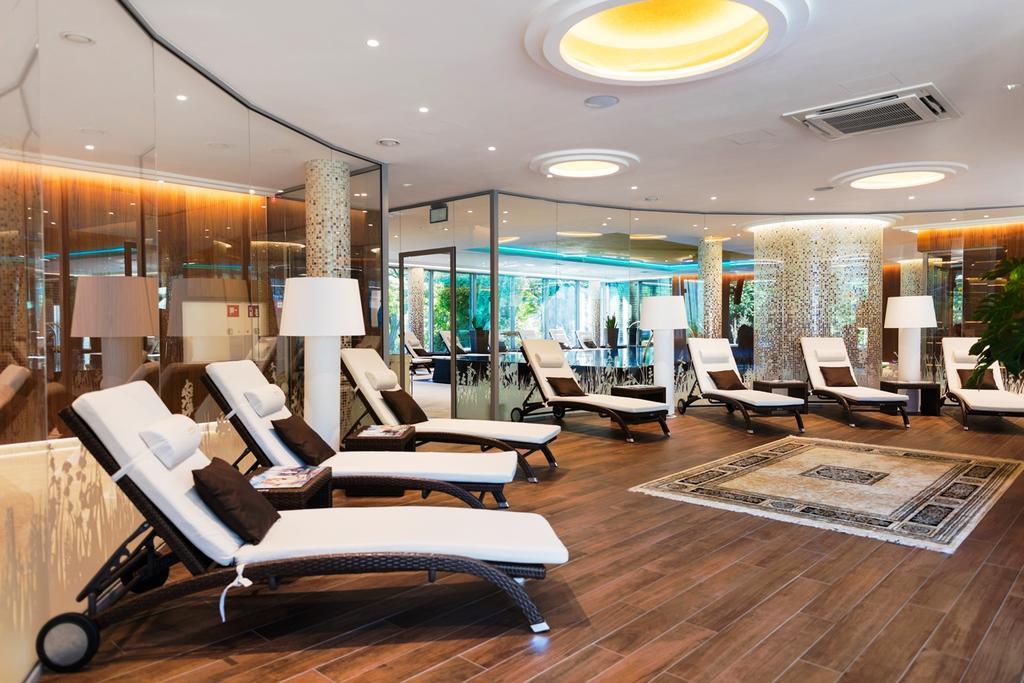 אוסטראון Hotel Olympic Spa & Wellness מראה חיצוני תמונה